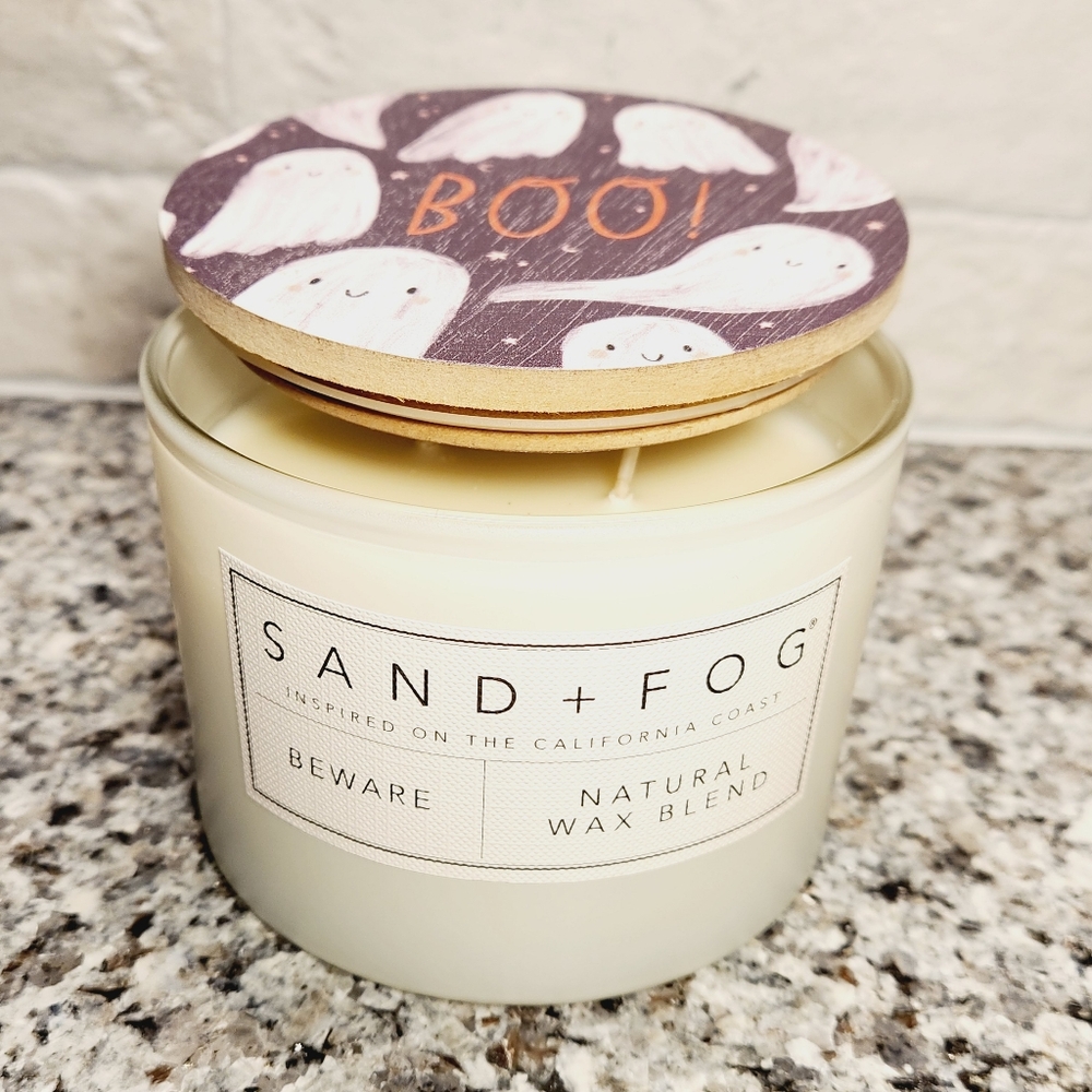 Sand + Fog Beware Natural Wax Blend 12oz Candle 2 Wick Boo! Halloween Ghost New